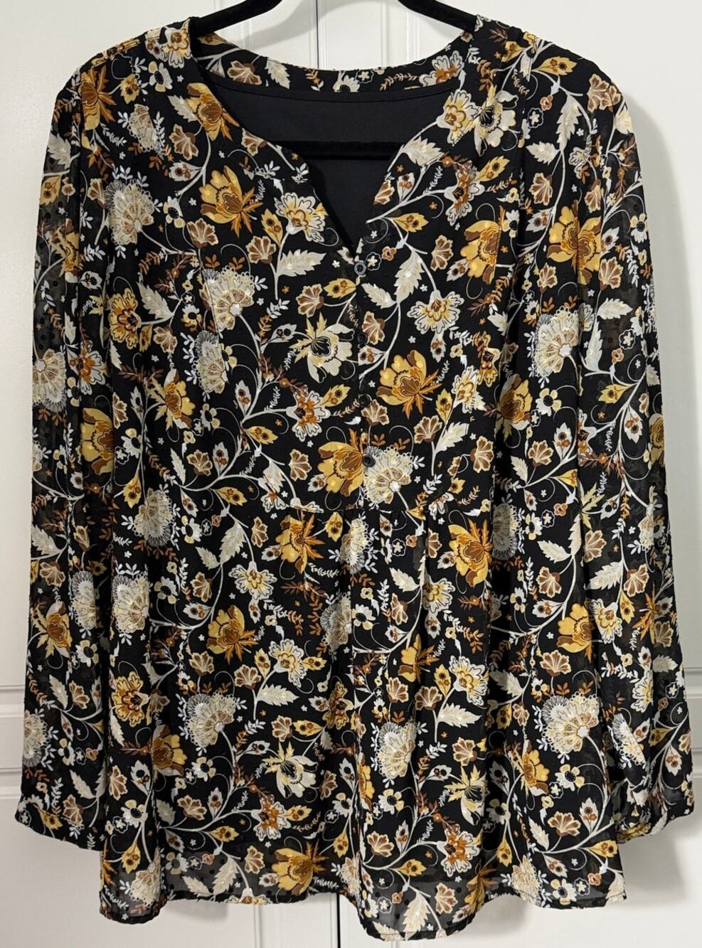 CJ Banks Black w/Floral Print Blouse Split V-Neck Long Sleeves Size 1X